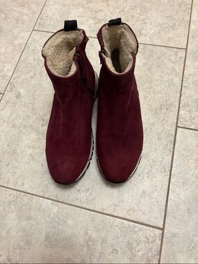 Tamaris Women’s Burgundy Suede Ankle Boots with Cozy Shearling Lining